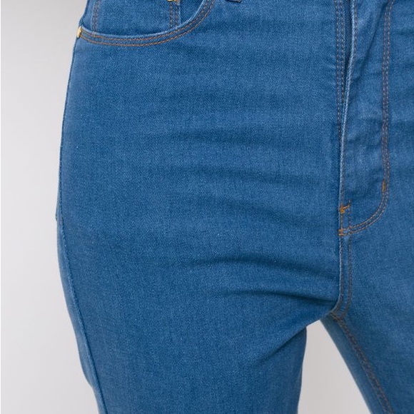 NWT Amapô Flared Jeans - Picture 4 of 6